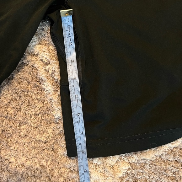 Size Large Mens black dri-fit shorts with white swoosh. In like new condition - Picture 4 of 5